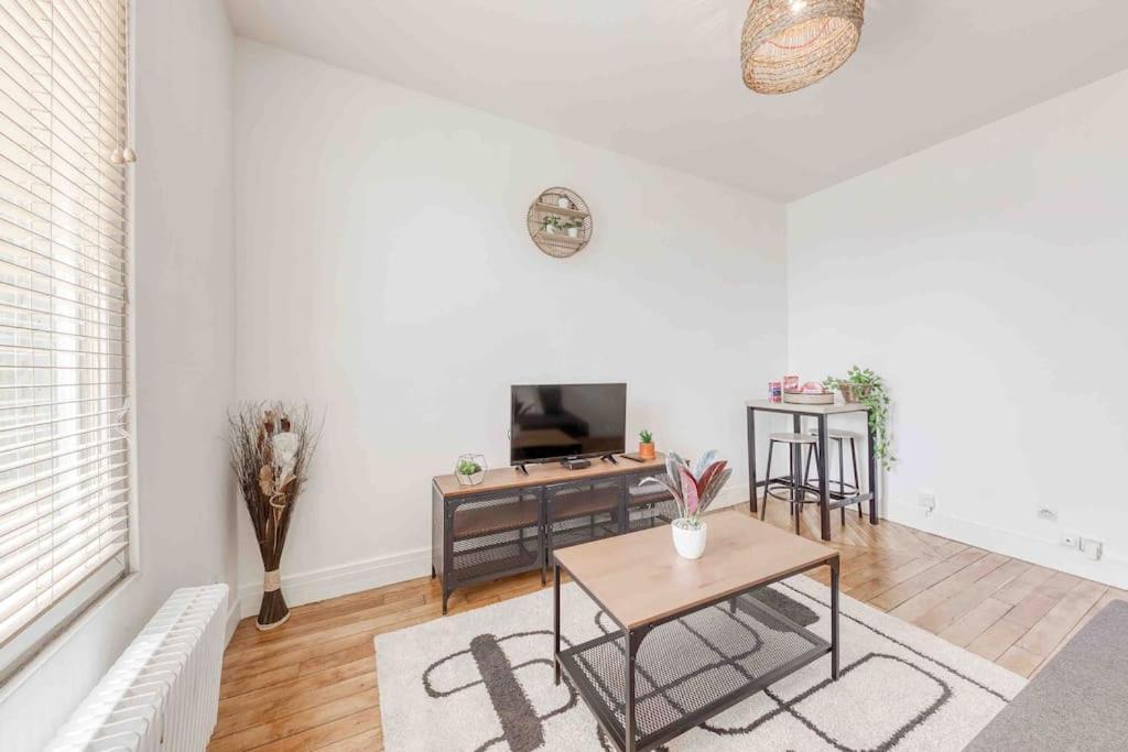 Appartement Cosy Au Calme, Proche De Paris Et Du Rer B Gentilly Ngoại thất bức ảnh